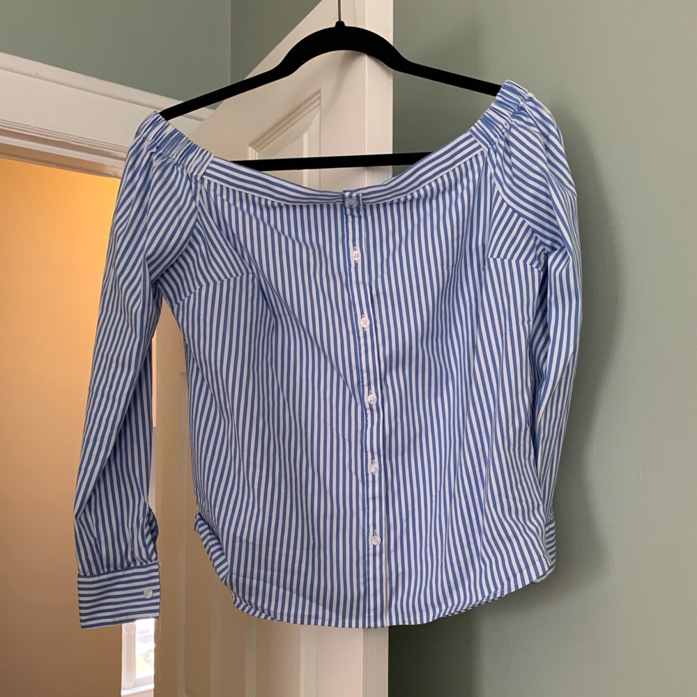 EXPRESS Off the shoulder blouse